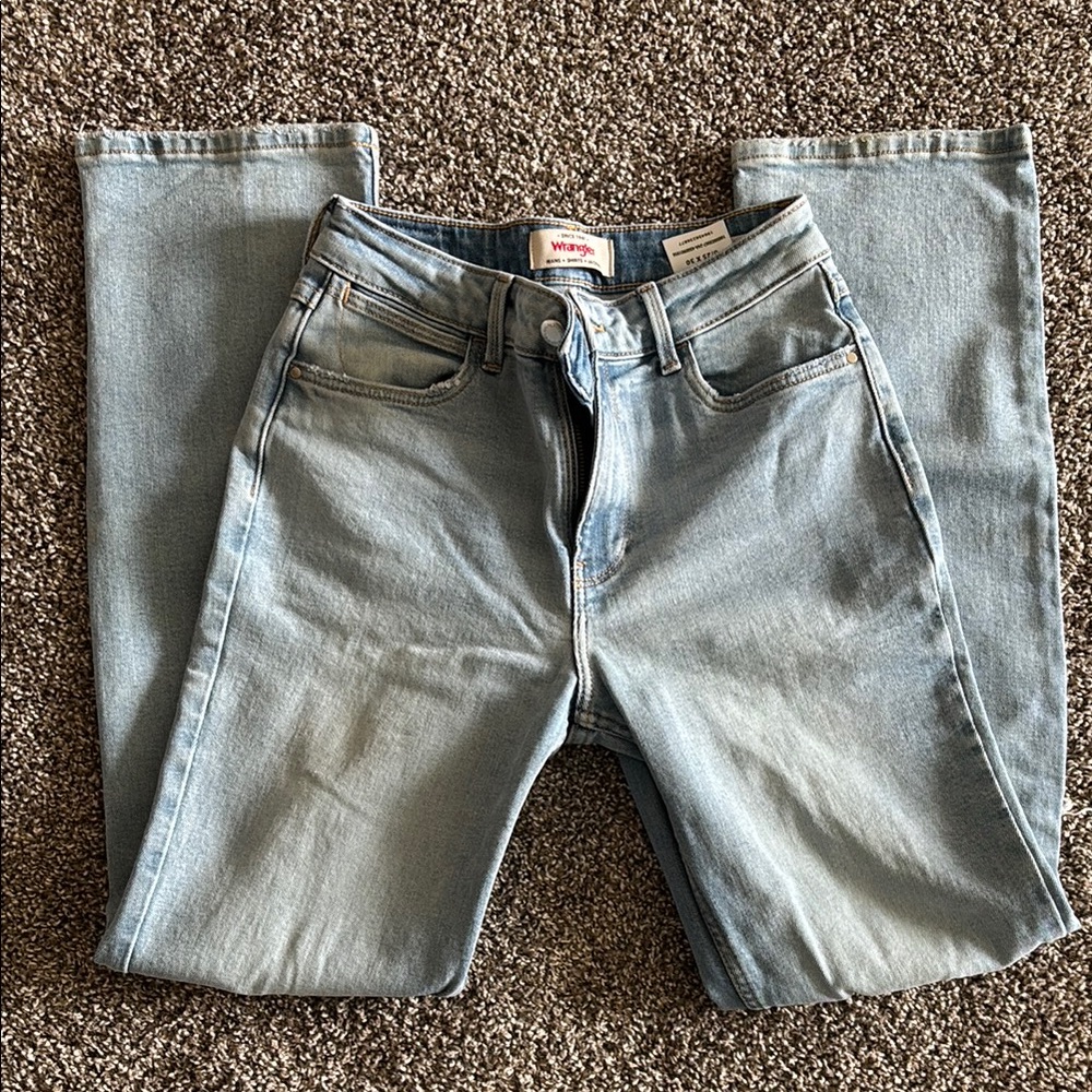 Wrangler Women’s Light Blue Jeans